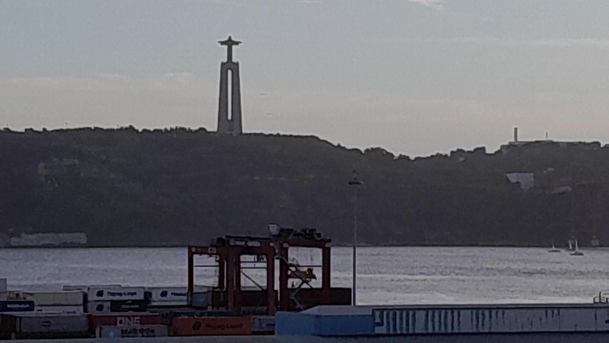Apartamento Sobre O Rio Lisboa Dış mekan fotoğraf